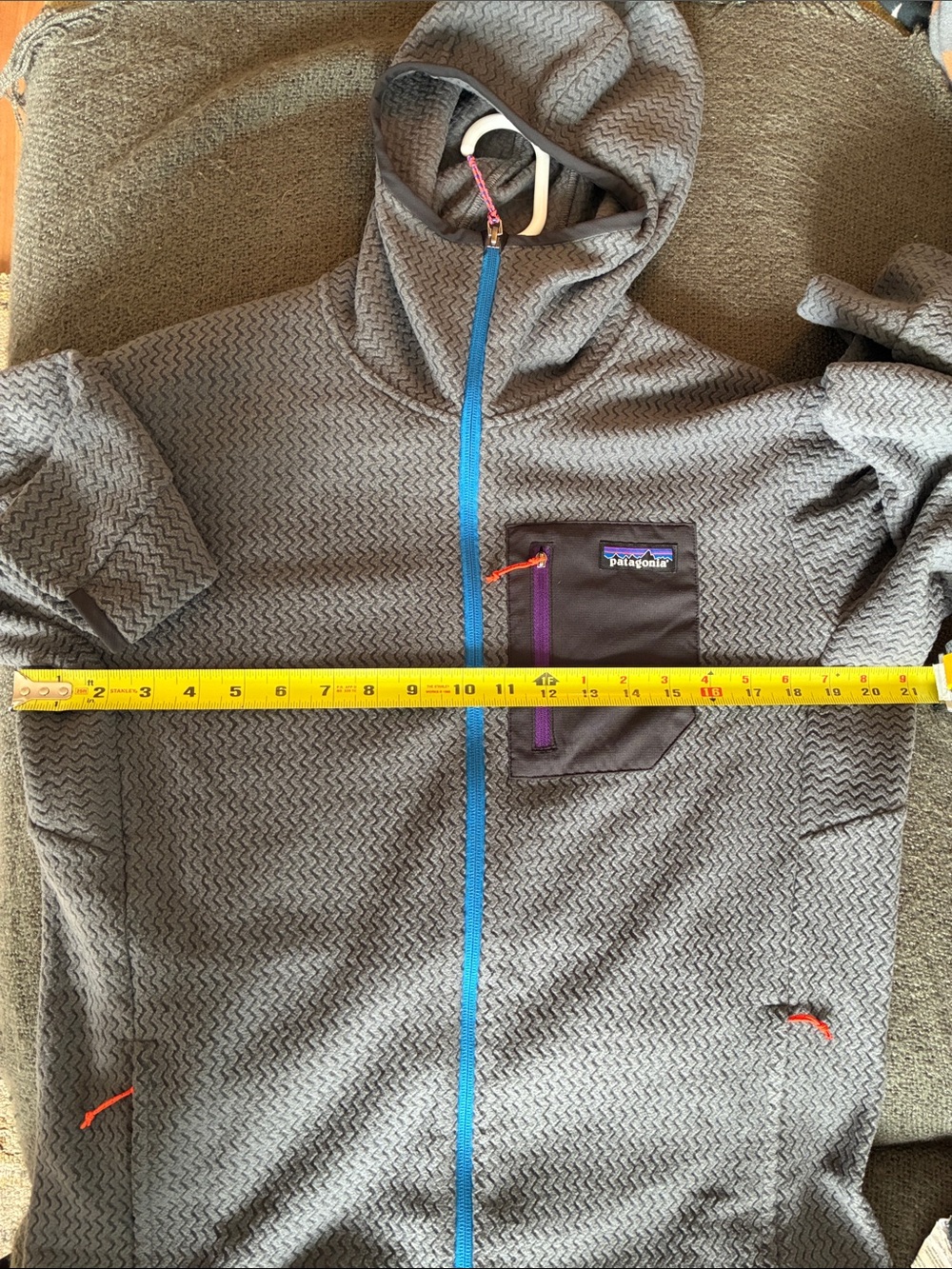 PATAGONIA Regulator R1 Air Full Zip Hoody - Picture 11 of 16